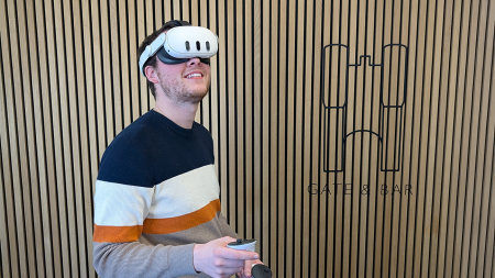 VR